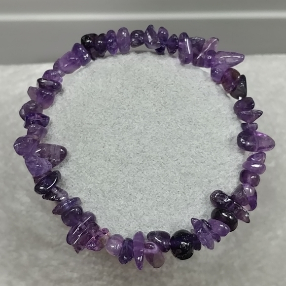 Amethyst Chip Beaded Stretch Bracelet Natural Amethyst Gemstone Chips Purple - Picture 12 of 12
